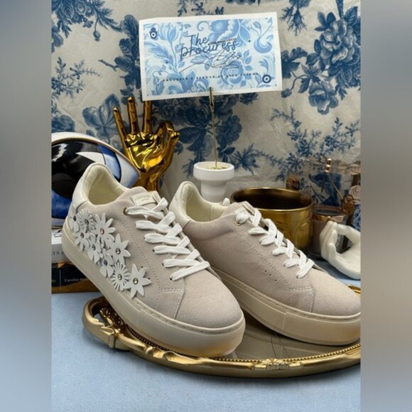 🆕 KURT GEIGER LONDON 🧿NWOB Laney Flower Embellished Sneakers, Bone, Sz 40 US 9 - Picture 5 of 16